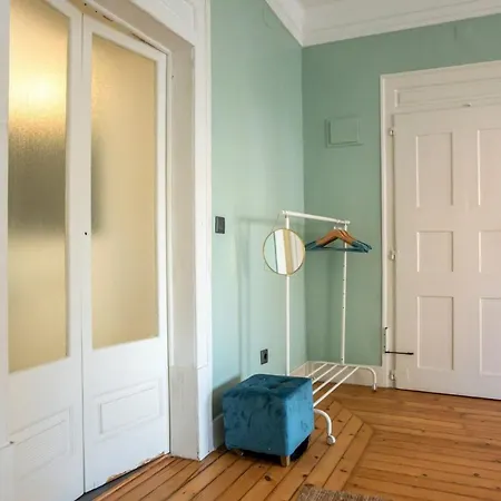 Peaceful 2 Bedrooms With Patio In *