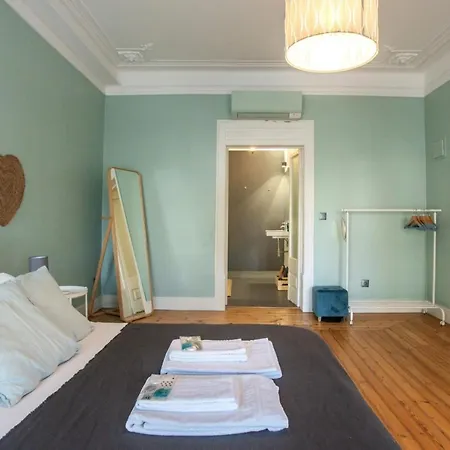 別荘 Peaceful 2 Bedrooms With Patio In リスボン