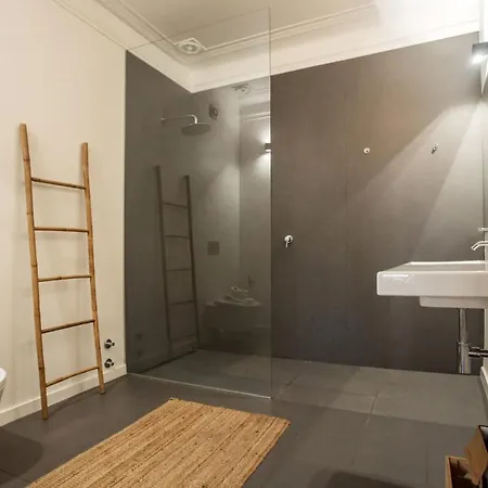 別荘 Peaceful 2 Bedrooms With Patio In リスボン